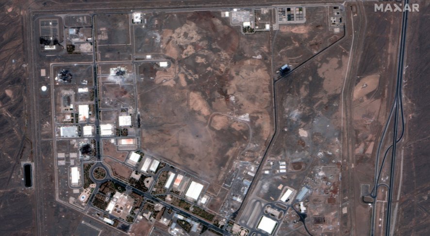 जंग रोकने अमेरिका और इजरायल के सामने झुका ईरान, मानी सबसे बड़ी शर्त : परमाणु कार्यक्रम पूरी तरह बंद करने पर भरी हामी