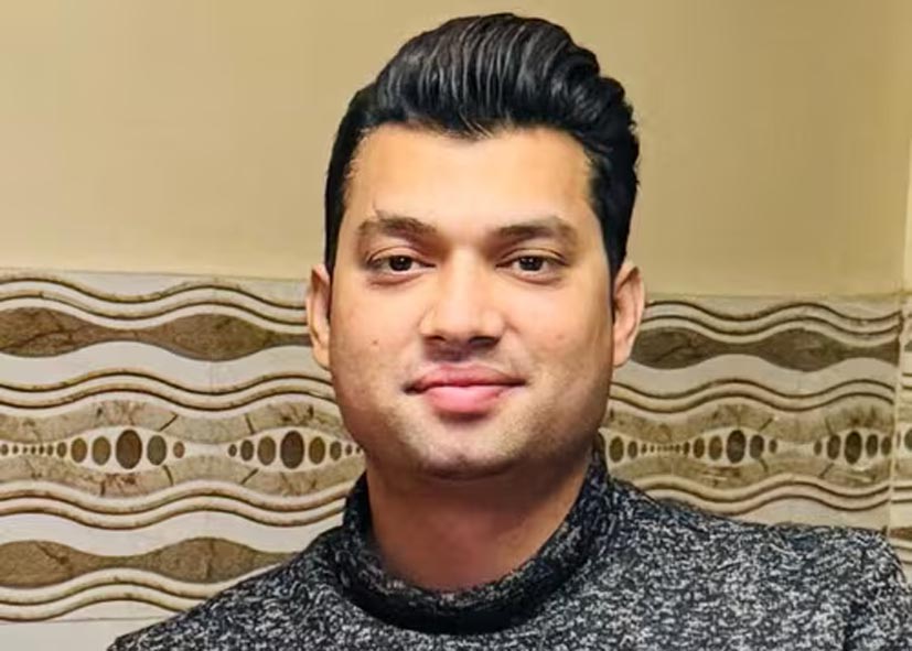 दिल्ली में लापता यूट्यूबर आकाश का शव 2 दिन झाड़ियों में पड़ा मिला, हत्या की FIR दर्ज, परिजनों ने पुलिस पर लगाए लापरवाही के आरोप