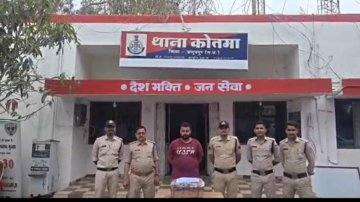दुबई-मुंबई से अनूपपुर तक फैला साइबर ठगी का नेटवर्क: पुलिस ने 7 आरोपियों को पकड़ा, सरकारी योजनाओं के नाम पर म्यूल अकाउंट खुलवाकर करोड़ों की ठगी