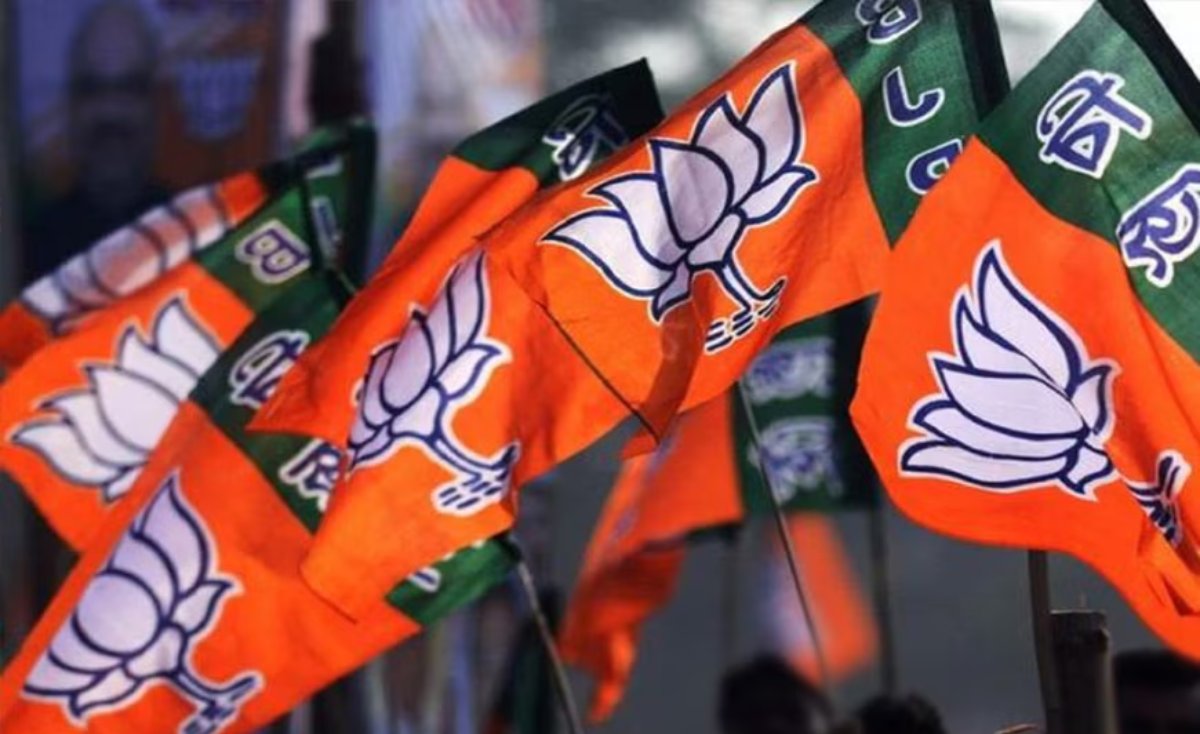 Bengal BJP Candidate List: पश्चिम बंगाल चुनाव के लिए बीजेपी ने 13 उम्मीदवारों की चौथी लिस्ट जारी की, इस सीट से बदला कैंडिडेट
