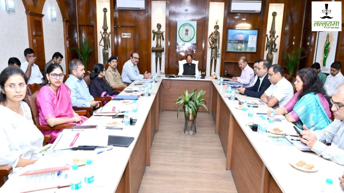 CM साय की हाईलेवल मीटिंग : पेट्रोलियम, गैस और उर्वरक की पर्याप्त उपलब्धता, कालाबजारी की शिकायत के लिए टॉल फ्री नंबर जारी