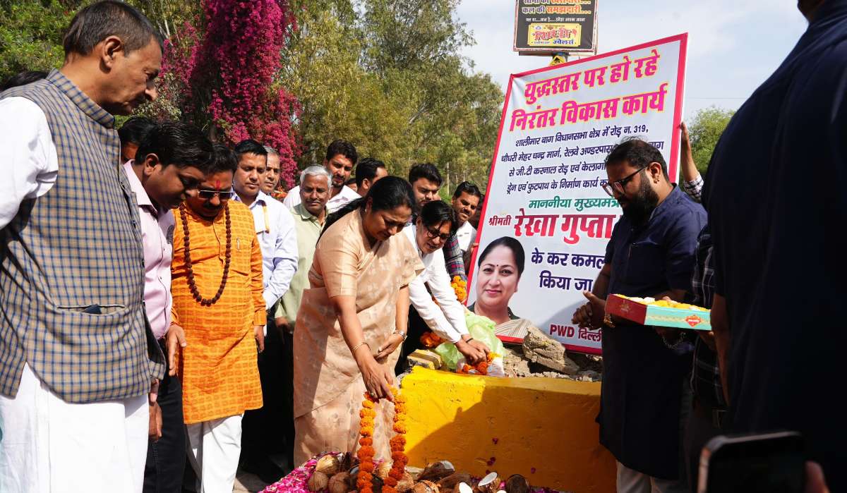 राष्ट्रीय राजधानी दिल्ली को जलभराव से मिलेगी मुक्ति! CM रेखा गुप्ता ने की ड्रेनेज रीमॉडलिंग की शुरुआत