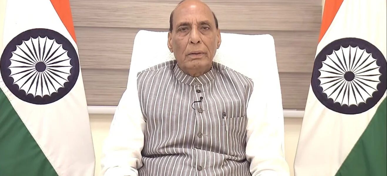 पश्चिम एशिया में बिगड़े हालात पर हाई-लेवल मीटिंग, रक्षा मंत्री राजनाथ सिंह की अध्यक्षता में मंत्री समूह की बैठक