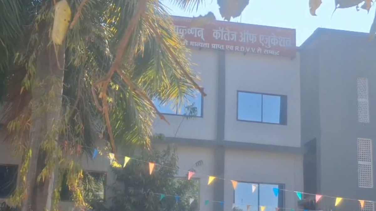 महिला कैशियर ने हड़प लिए फीस के 8 लाख रुपये: छात्रों को थमाई कच्ची रशीद, ऑडिट में हुआ खुलासा 