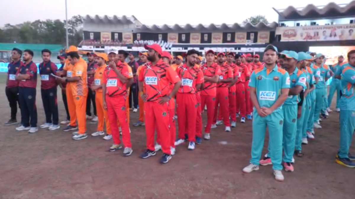 सनातन प्रीमियर क्रिकेट लीग पर विवाद: कांग्रेस नेता ने पुलिस कमिश्नर को लिखा पत्र, कहा– खेल को धर्म से जोड़ना संविधान के खिलाफ