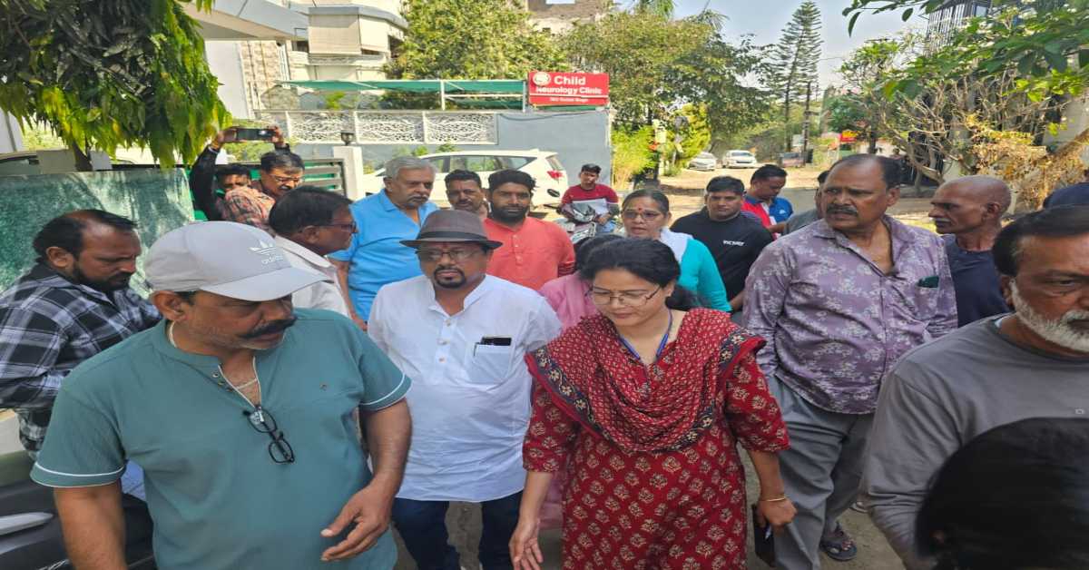 इंदौर में ड्रेनेज लाइन को लेकर बवाल: पार्षद की बिना अनुमति डाली 500 मीटर लाइन, निगम इंजीनियरों पर लेनदेन के आरोप