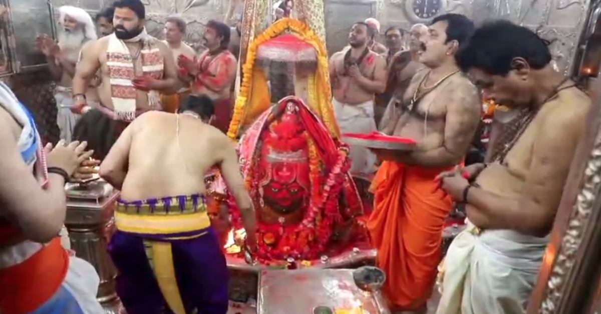 महाकाल के आंगन में होली की धूम: हर्बल गुलाल से महकी अवंतिका, ग्रहण का रहा साया