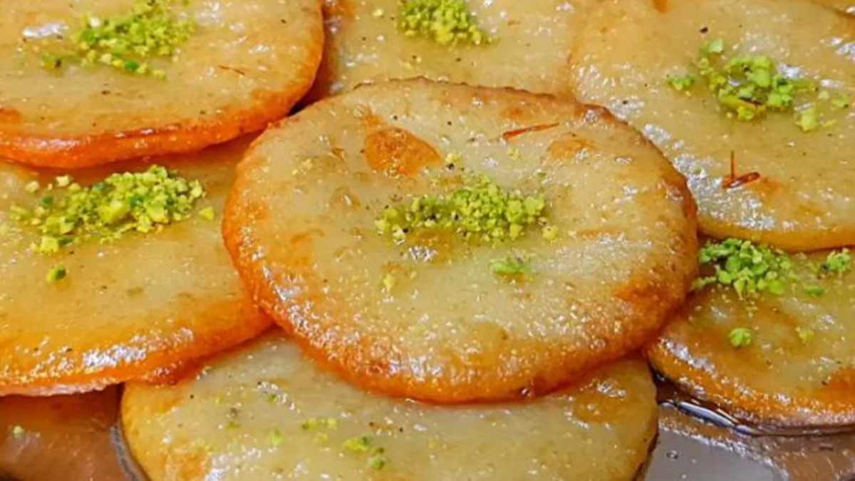 चैत्र नवरात्र 2026: आज सप्तमी तिथि पर माँ कालरात्रि को लगायें मालपुआ का भोग, ये रही आसान रेसिपी