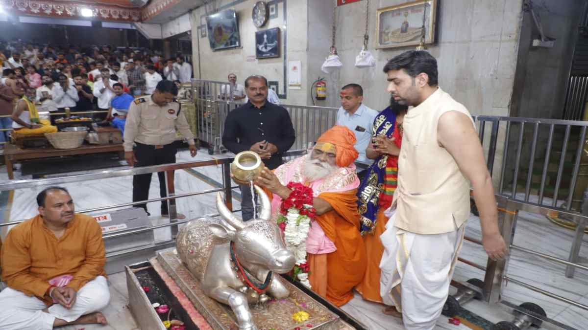 ईरान में विनाश खत्म करेंगे बाबा महाकाल! धार्मिक यात्रा पर उज्जैन पहुंचे अखिल भारतीय अखाड़ा परिषद महामंत्री, खुद को अध्यक्ष बताने के दावे पर कही ये बात