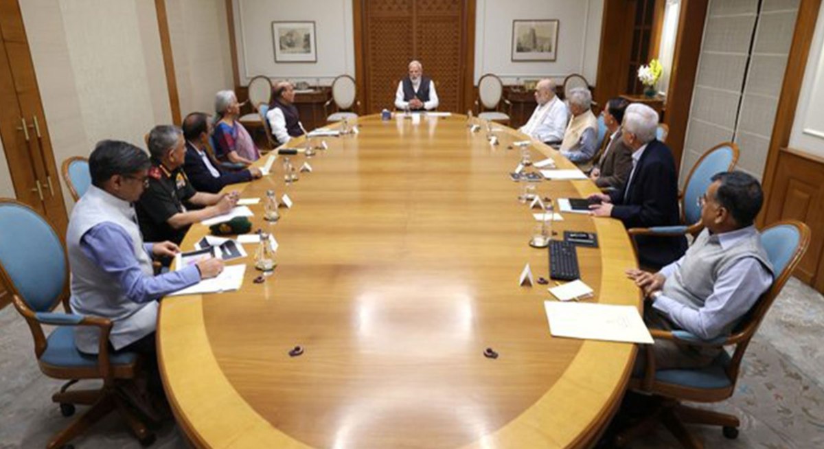 Modi Cabinet Decision: BHAVYA योजना-FCRA बिल को मंजूरी, मोदी कैबिनेट की बैठक में 100 औद्योगिक क्लस्टर बनाने पर लगी मुहर