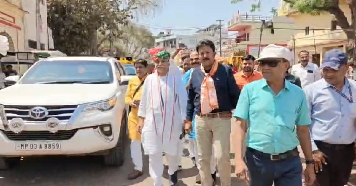 ‘टीआई क्या भगवान है ?’, नर्मदापुरम में तोगड़िया के तीखे तेवर; AI से फर्जीवाड़े और युद्ध पर दिया बेबाक बयान