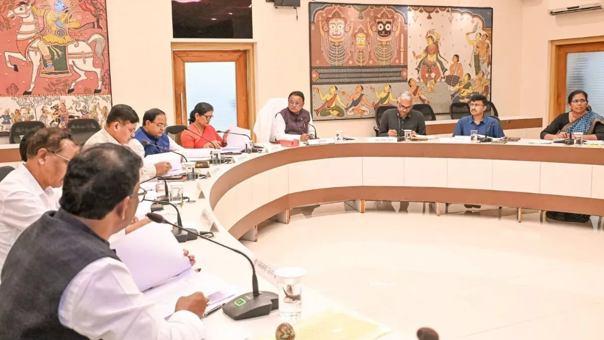 ओडिशा में बड़ा प्रशासनिक सुधार: अधिकारियों को खर्च की बढ़ी शक्तियां, परियोजनाओं में आएगी तेजी