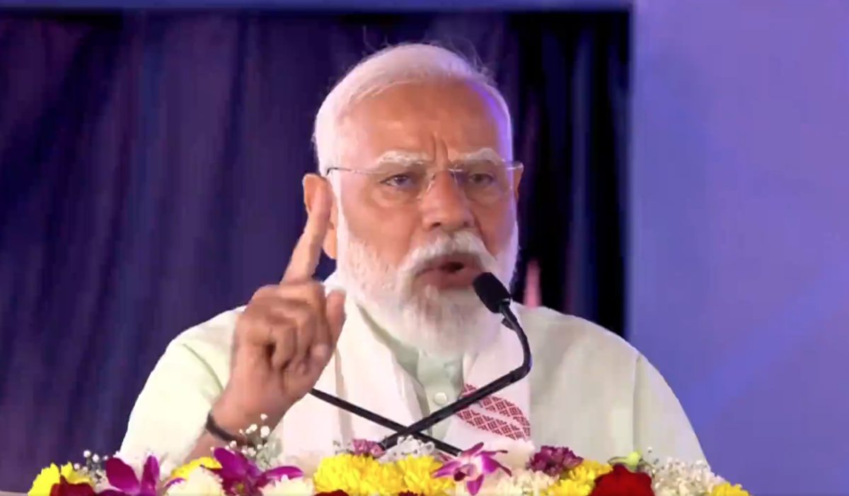 ‘दीदी… को इस बार बंगाल से जाना ही होगा,’ राष्ट्रपति के प्रोटोकॉल उल्लंघन पर पीएम मोदी ने ममता बनर्जी को घेरा, कहा- यह अपमान भारत के संविधान और लोकतंत्र की भावना पर हमला