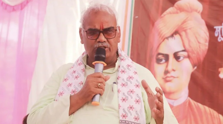 Rajasthan News: राजस्थान के शिक्षा मंत्री का बूंदी में बड़ा धमाका: बोले- गाय काटने वालों के साथ बैठने वाले दोगले, 150 कर्मचारियों को किया बर्खास्त