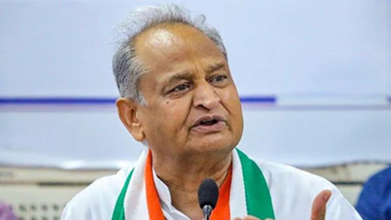 अशोक गहलोत का बड़ा हमला; इंतजारशास्त्र के 9वें अध्याय में RIC पर मचेगा बवाल, पूछा- गेस्ट हाउस का काम क्यों रोका?