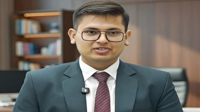 UPSC Topper Anuj Agnihotri: क्या आप जानते हैं? टॉप करने वाले इस युवा का कॉमेडी से है खास रिश्ता!