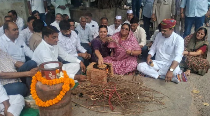 Rajasthan Gas Crisis: कहीं चूल्हों पर पक रही रोटी, तो कहीं बंद हो रहे रेस्टोरेंट… सरकार ने रद्द की छुट्टियां; जानें क्या है आपके शहर का हाल