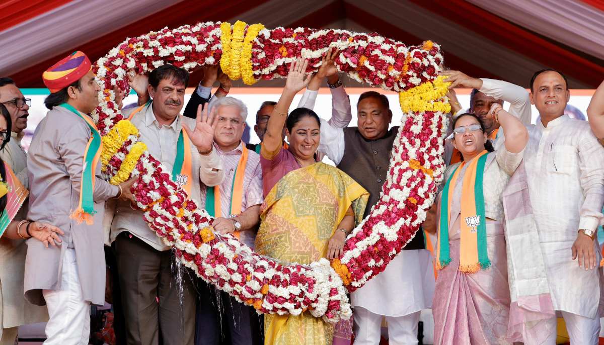 रेखा गुप्ता सरकार के एक सालः दिल्ली सीएम ने पेश किया रिपोर्ट कार्ड, बोलीं- 27 साल बाद दिल्ली में विकास की नई सुबह