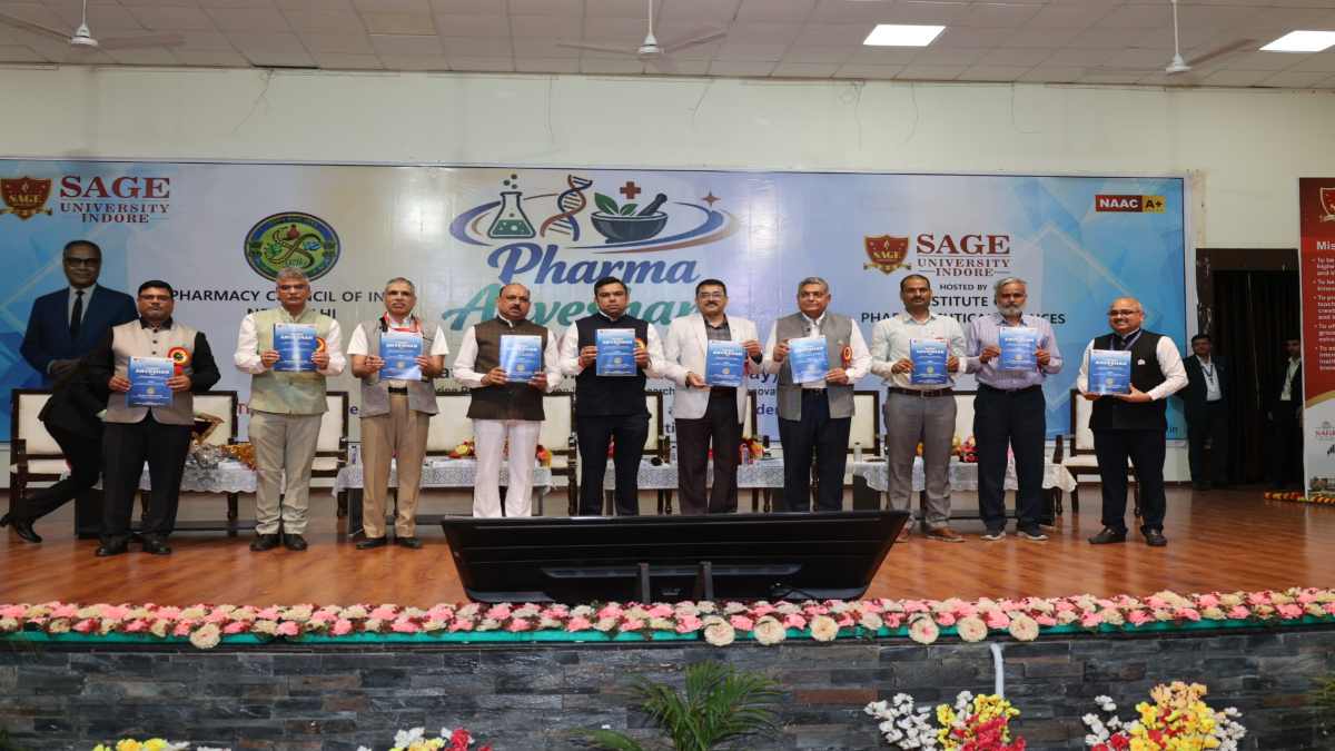 सेज यूनिवर्सिटी इंदौर में ‘फार्मा अन्वेषण–2026’ का भव्य आयोजन, 600 से अधिक प्रतिभागियों ने लिया हिस्सा
