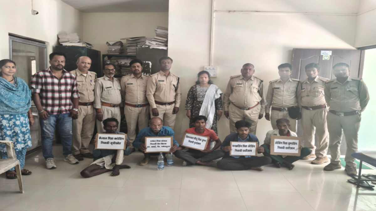 सतपुड़ा टाइगर रिजर्व में बड़ी लापरवाही: 24 दिन बाद मिला बाघ का शव, शिकारियों ने रेडियो कॉलर भी जलाया