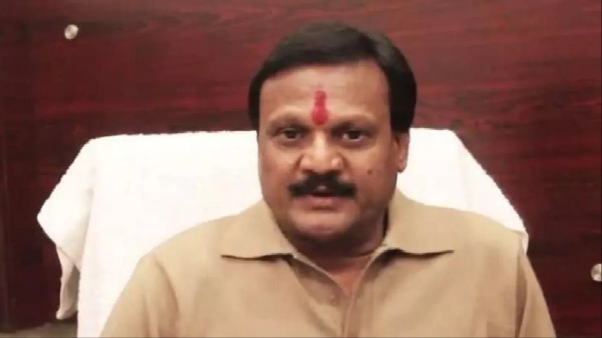 Assam & West Bengal Elections: पूर्व मंत्री सज्जन वर्मा का बड़ा हमला, कहा- मशीनों की जादूगरी हुई तो बीजेपी जीतेगी