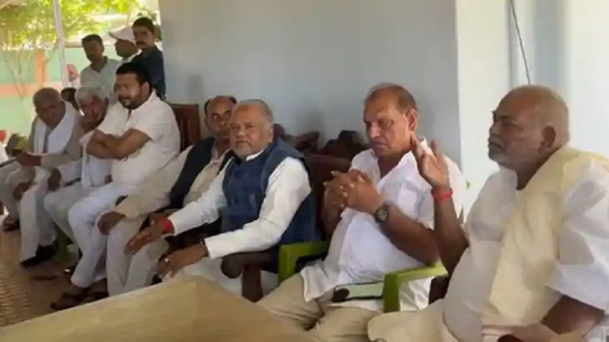 नवादा पहुंचे मंत्री श्रवण कुमार, बेटे के आकस्मिक निधन से शोक में डूबे परिजनों को बंधाया ढांढस, विभा देवी ने अस्पताल पर लगाया गंभीर आरोप