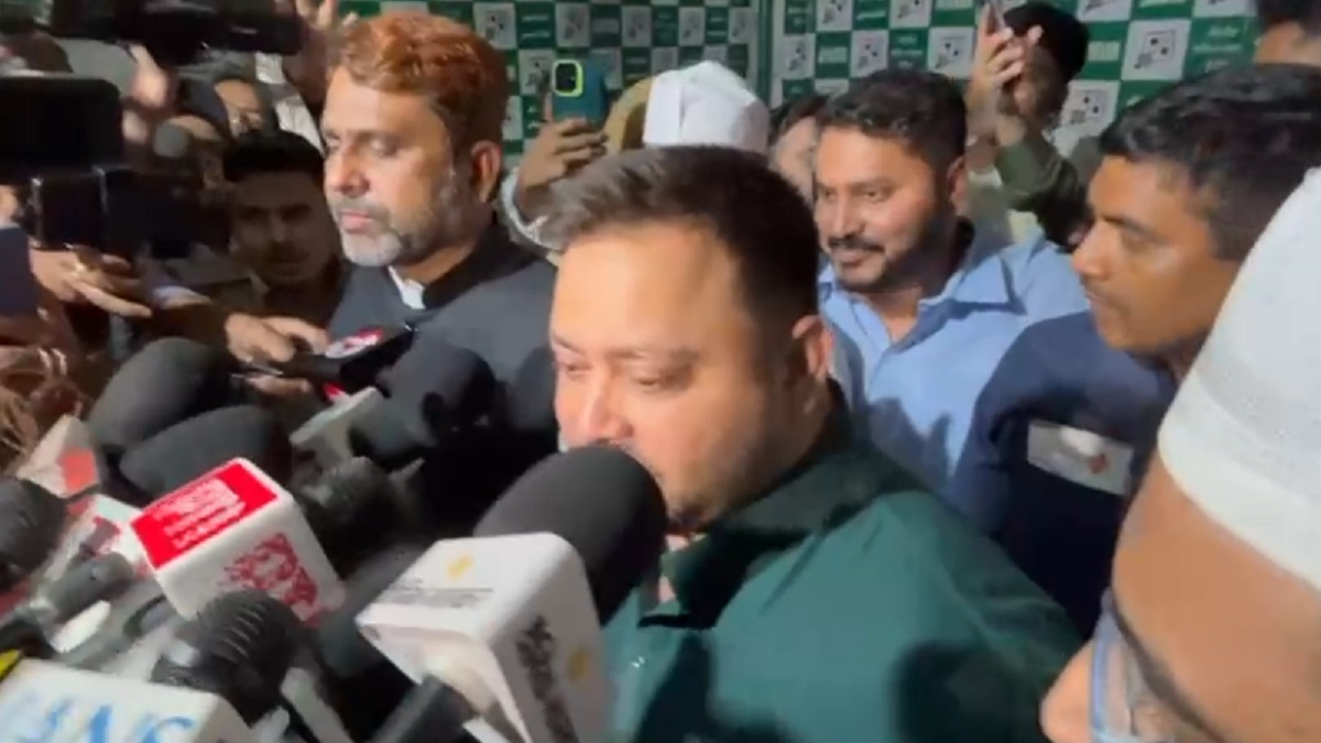 राज्यसभा चुनाव से पहले सियासी इफ्तार! अख्तरुल ईमान के घर पहुंचे तेजस्वी, NDA विधायकों को लेकर किया चौंकाने वाला दावा