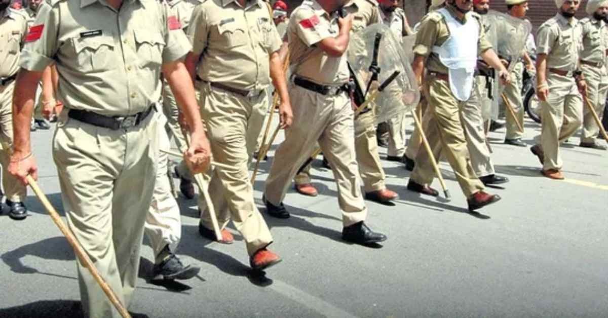 रंग में भंग डालने वालों की खैर नहीं! होली को लेकर यूपी पुलिस अलर्ट, ड्रोन से होगी कड़ी निगरानी