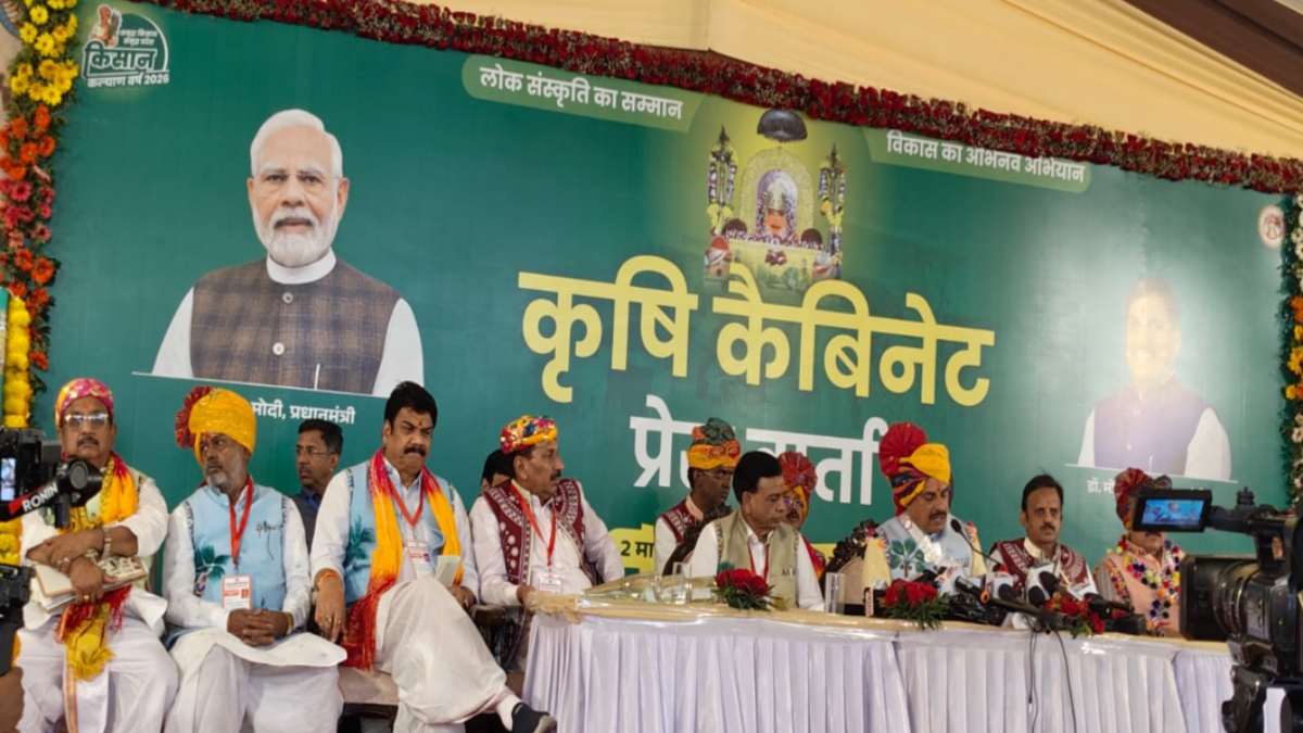 कृषि कैबिनेट में सिंचाई परियोजना समेत 6 विभागों की 16 योजनाएं मंजूरः सीएम डॉ मोहन बोले- खेतों के साथ टेंट तंबू में भी निर्णय, बड़वानी में बनेगी आधुनिक सब्जी मंडी