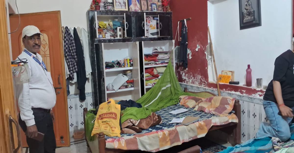 सूने मकान में सेंधमारीः घर का ताला तोड़कर 5 लाख रुपए के जेवरात ले उड़े शातिर, अब आरोपियों को दबोचने   में जुटी खाकी