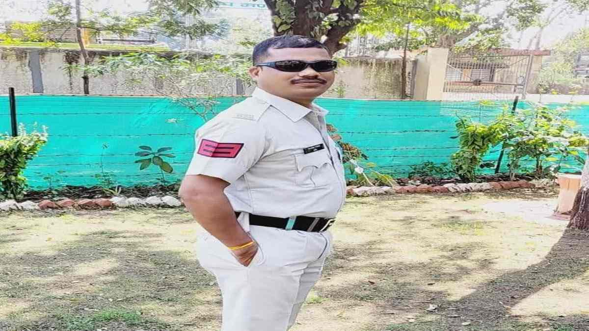 प्रधान आरक्षक रिश्वत लेते गिरफ्तारः लोकायुक्त ने थाना परिसर में की कार्रवाई, इस काम के लिए मांगी थी घूस