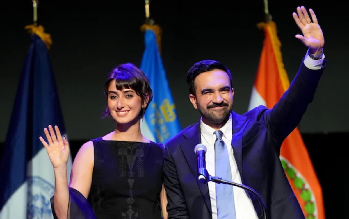 New York City Mayor जोहरान ममदानी की पत्नी रामा दुवाजी विवादों में घिरीं, नस्लीय अपशब्द और आतंकी समर्थन वाले पोस्ट वायरल