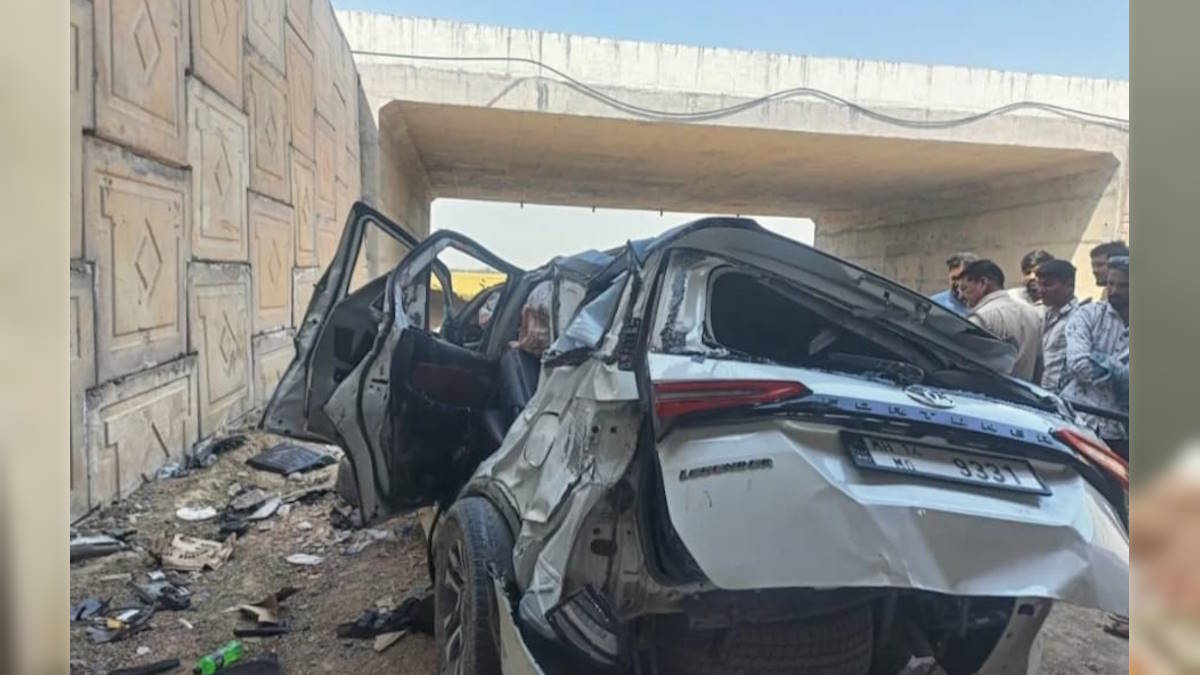 Kota Accident: लेह–लद्दाख से वापस लौट रहे दोस्तों की तेज रफ्तार एसयूवी डिवाइडर तोड़ नाले में गिरी, तीनों की हुई मौत…