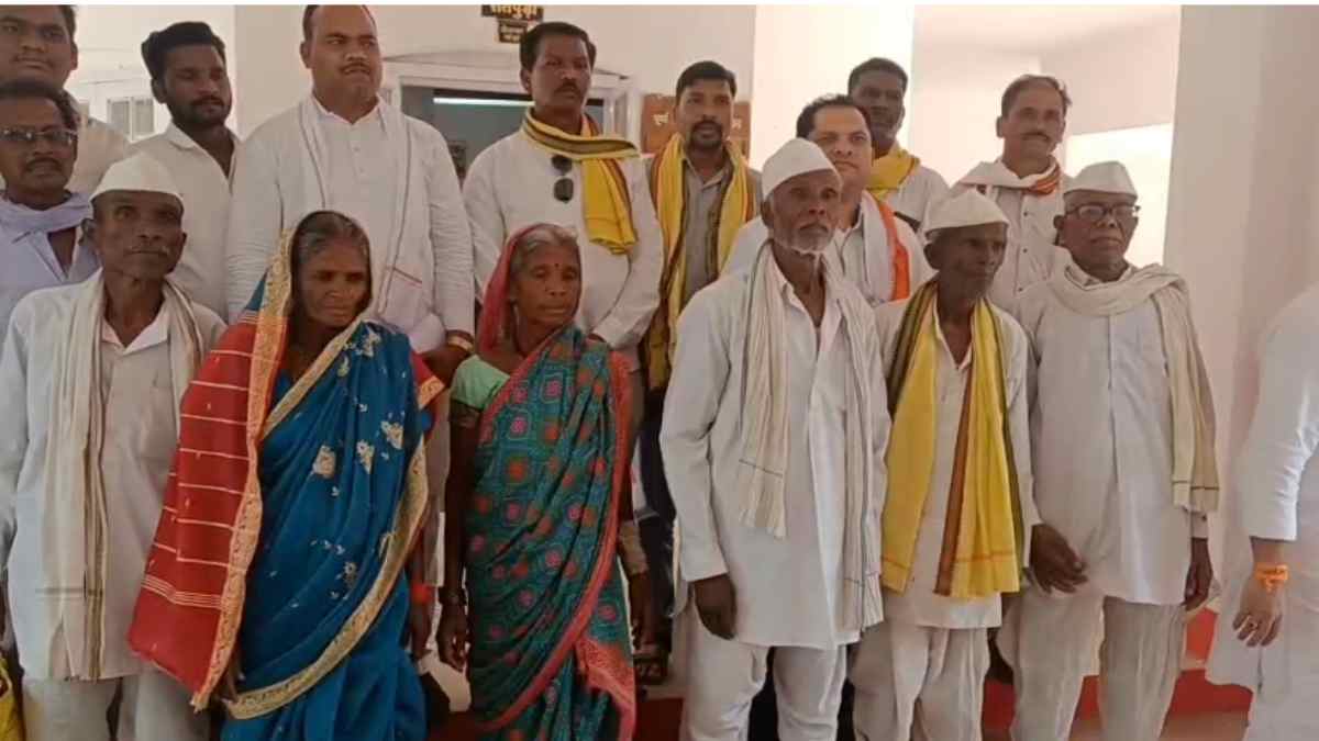 BJYM जिलाध्यक्ष और पुलिस पर पथराव मामले में नया मोड़, आदिवासी महिलाओं ने लगाए गंभीर आरोप, जमीन हड़पने और कपड़े फाड़ने…