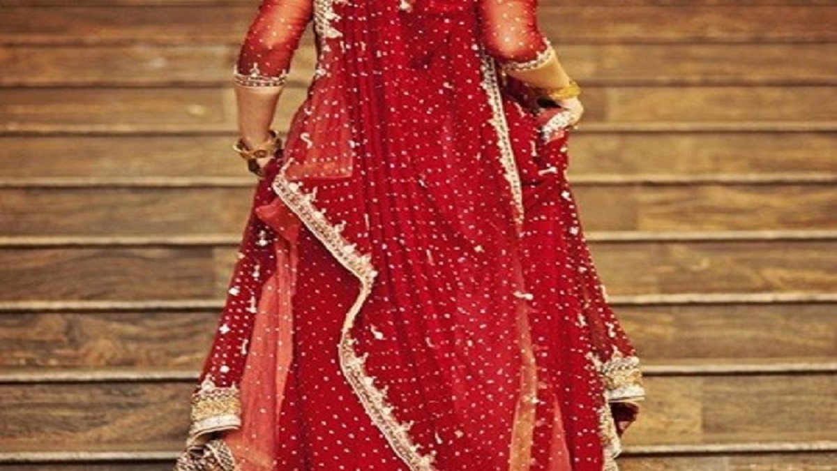 ‘अंकल टाइप दिखता है लड़का…’, जयमाला के दौरान स्टेज पर दूल्हे को देख भड़की दुल्हन, शादी से किया इंकार