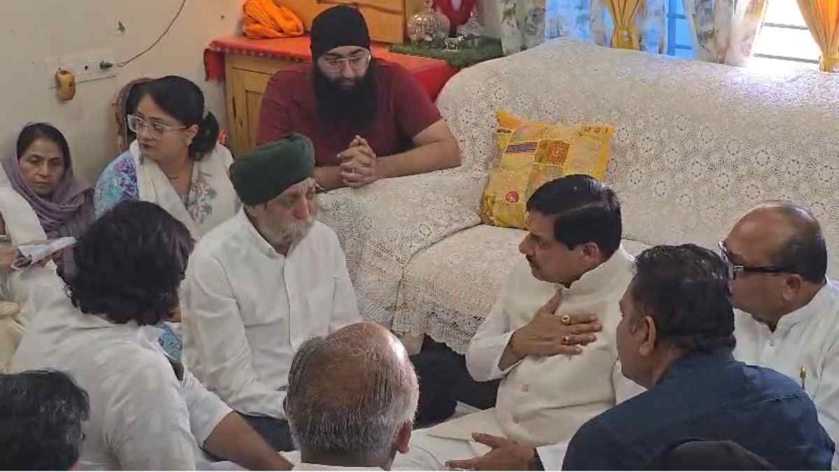 कनाडा में MP के युवक की हत्या का मामला: मुख्यमंत्री डॉ. मोहन यादव ने परिजनों से की मुलाकात, सरकार उठाएगी सारा खर्च