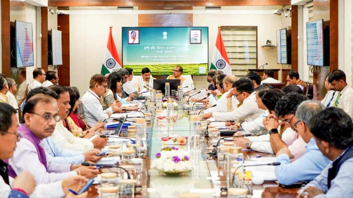 सफल हुए सीएम डॉ. मोहन यादव के प्रयास: केंद्र सरकार ने कई योजनाओं के लिए दी मंजूरी, ग्रामीण विकास योजनाओं को मिलेगी गति