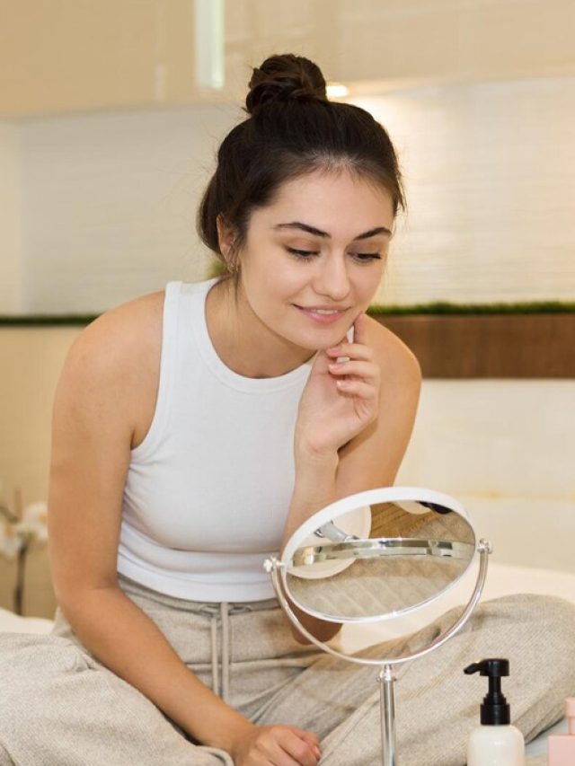 चमकती त्वचा और रेशमी बालों के लिए ये हैक्स आजमाएं