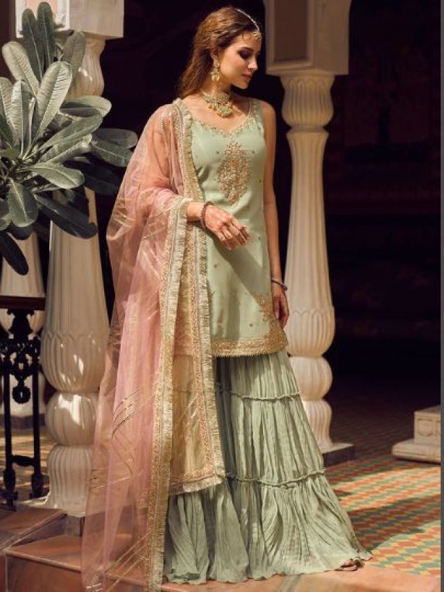 ईद पर ट्राई करें ये खूबसूरत और सिंपल सूट, देखें लेटेस्‍ट ड‍िजाइंस