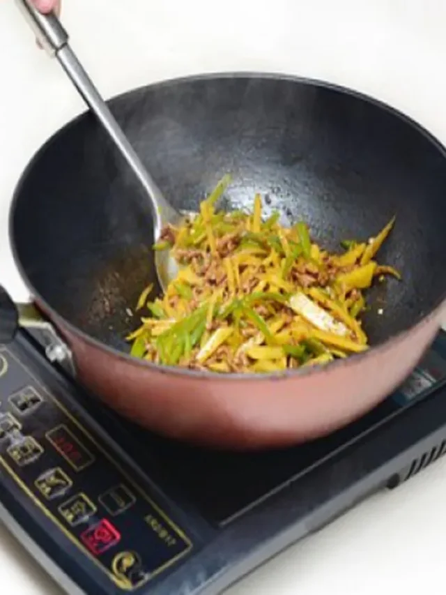 Vastu Tips: Induction पर खाना पकाने से पहले जान लें ये वास्तु नियम…