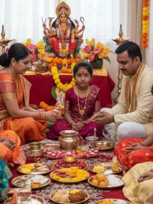 Kanya Pujan: कन्या पूजन के समय क्यों धोए जाते हैं कन्याओं के पैर ?