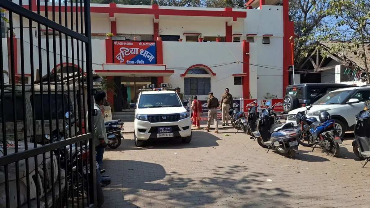 रांची में सनसनीखेज सेक्स रैकेट का पर्दाफाश, पैसों का लालच देकर बंगाल से बुलाते थे लड़कियां