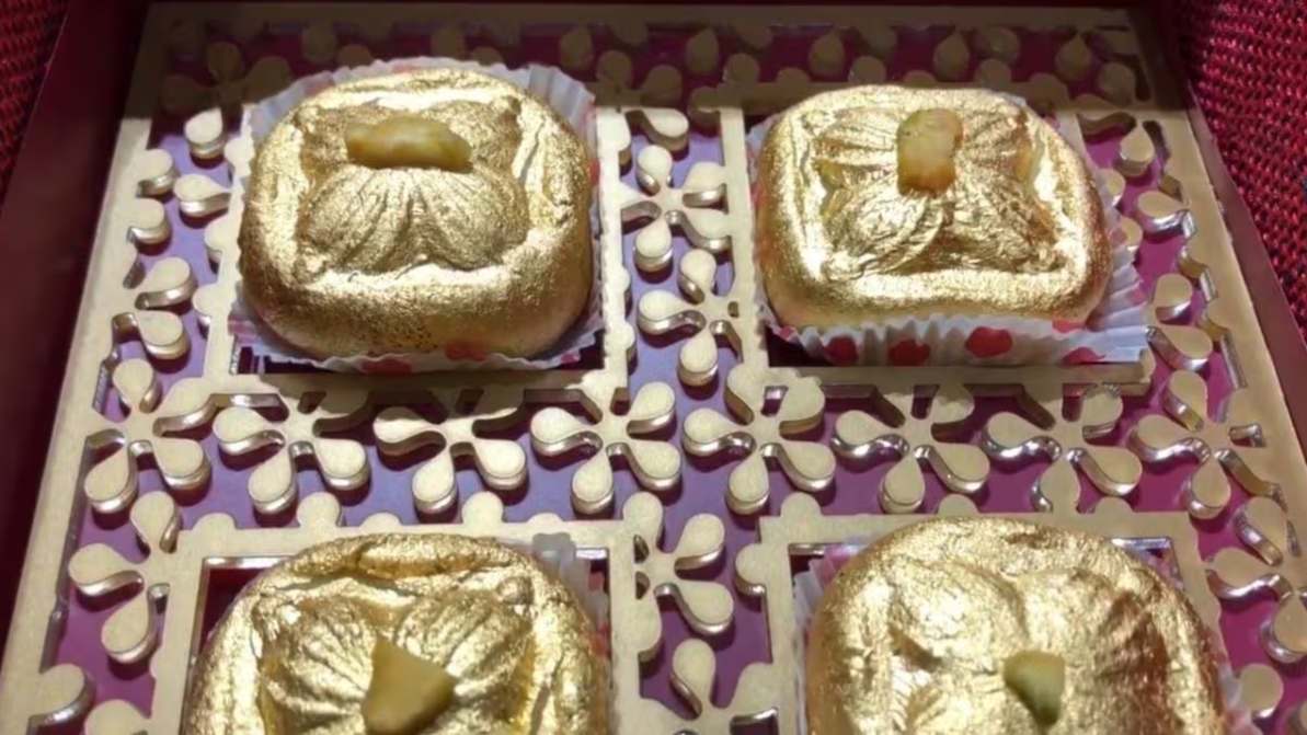 बाप रे! 24 कैरेट सोने से बनी दिल्ली में ₹38000 किलो की मिठाई; यहां दुबई स्टाइल में होती है तैयार, जानें रेसिपी
