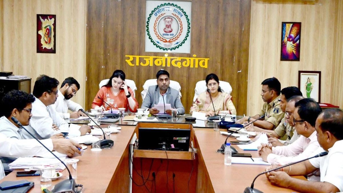 चैत्र नवरात्रि मेला 2026 : माँ बम्लेश्वरी मंदिर में तैयारियां तेज, श्रद्धालुओं की सुविधा और सुरक्षा पर प्रशासन का फोकस, कलेक्टर ने दिए आवश्यक निर्देश