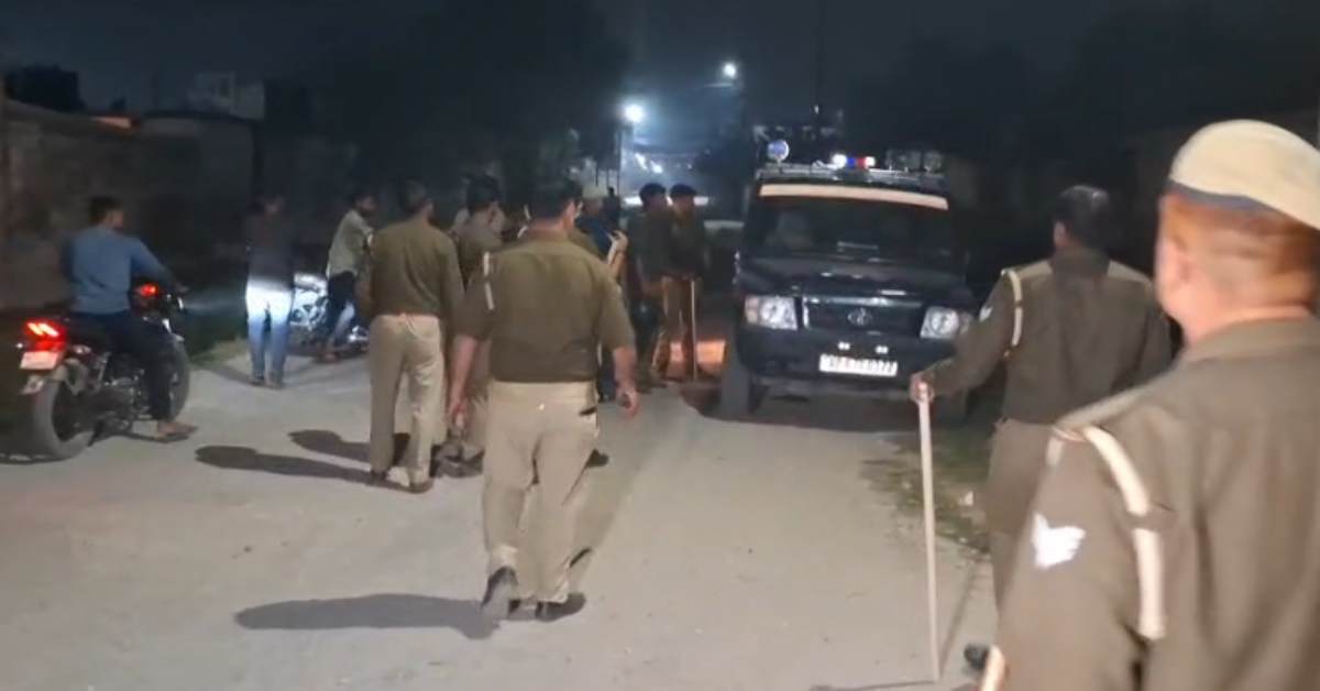 जीरो टॉलरेंस का ‘जीरो रिसपॉन्स’! UP में बदहाल कानून व्यवस्था, युवकों ने पुलिस वालों की पिटाई कर फाड़ी वर्दी