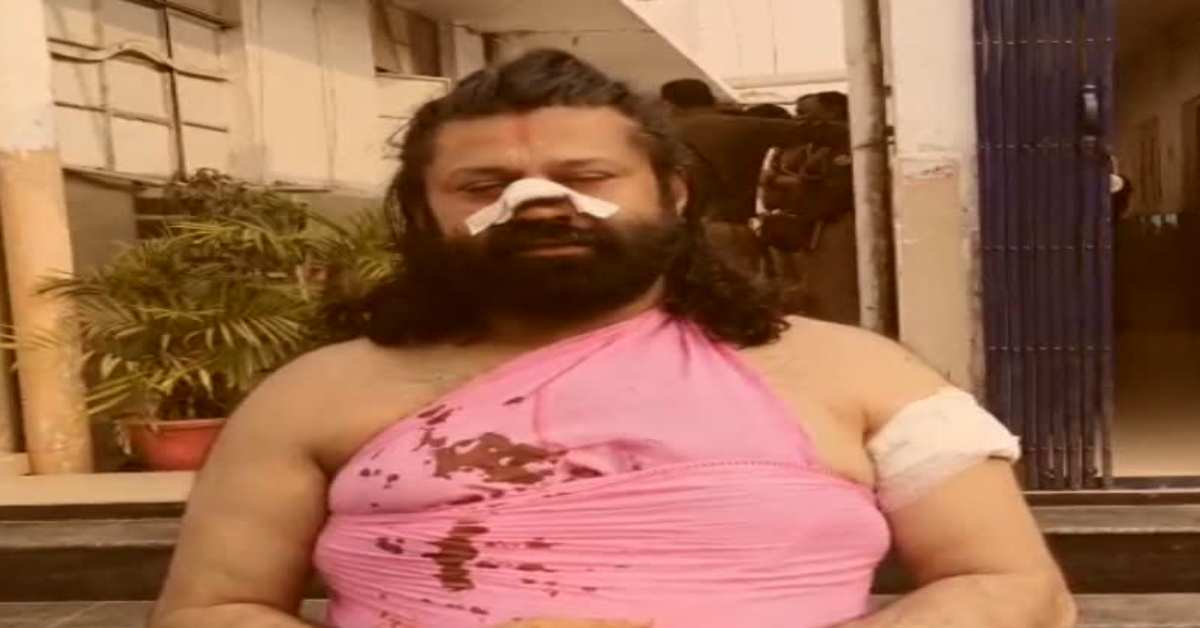 ‘दोनों ने ही मिलकर…’, चलती ट्रेन में आशुतोष ब्रह्मचारी पर जानलेवा हमला, शंकराचार्य अविमुक्तेश्वरानंद और उनके शिष्य पर लगाए गंभीर आरोप