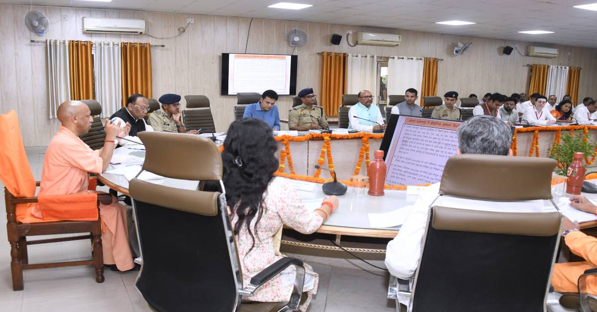 सीएम योगी ने चैत्र नवरात्रि मेले की तैयारियों का लिया जाएजा, व्यवस्था को लेकर अधिकारियों को दिए दिशा-निर्देश
