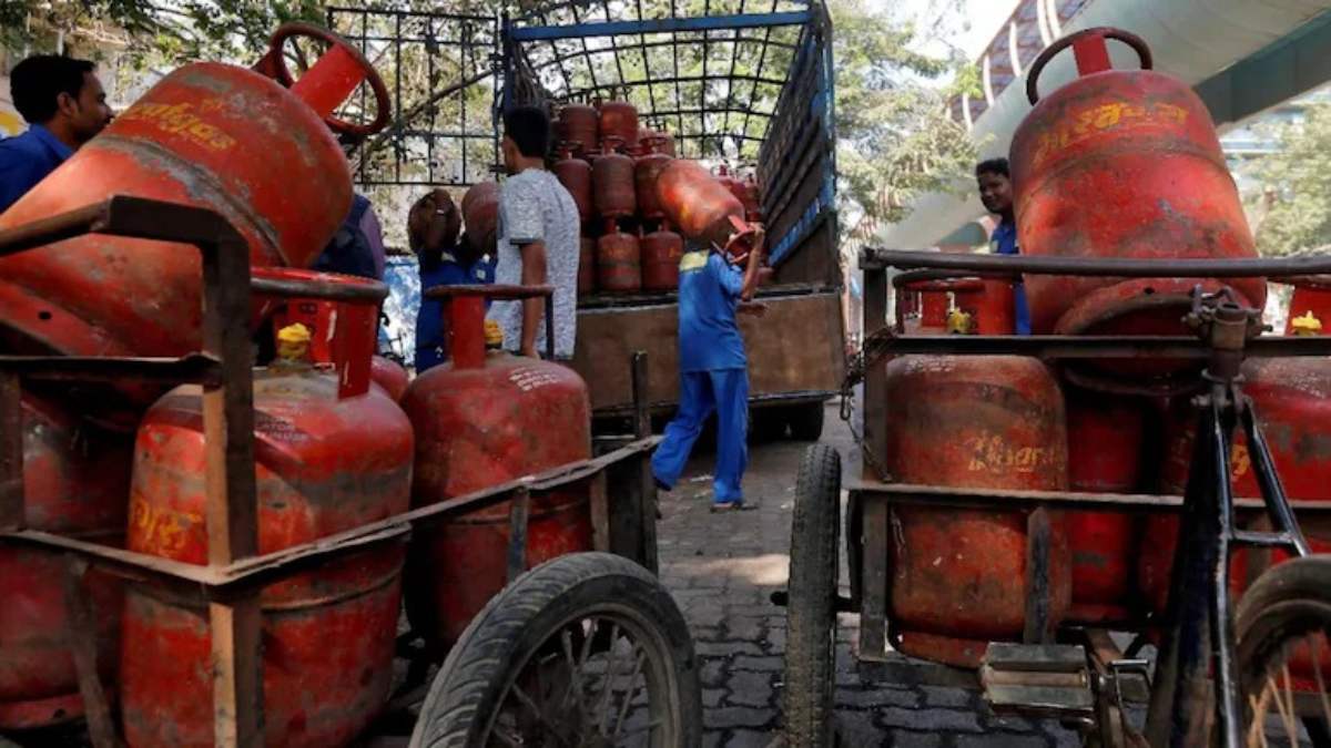 Infosys LPG Shortage : Infosys ने कैंपस फूड कोर्ट का मेन्यू घटाया, अब नो डोसा, नो ऑमलेट का ऑर्डर