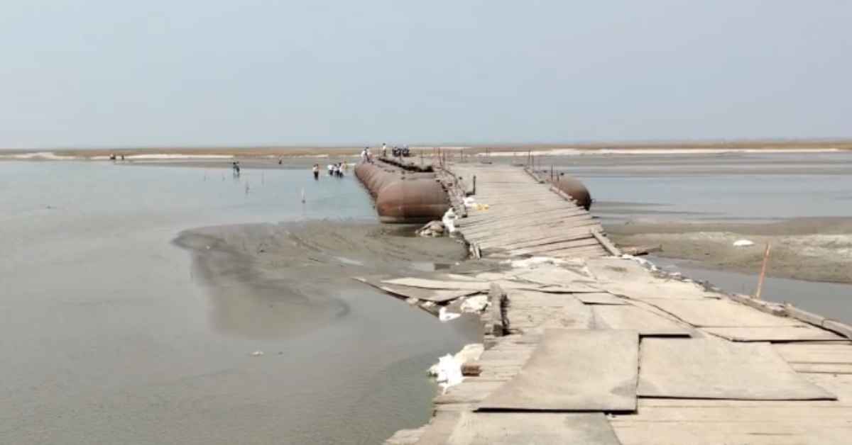 UP में कागज में विकास, हकीकत में बदहालीः जान हथेली में रखकर अधूरे पीपा पुल से गुजर रहे लोग, बेसुध सिस्टम को किसी की मौत का इंतजार?