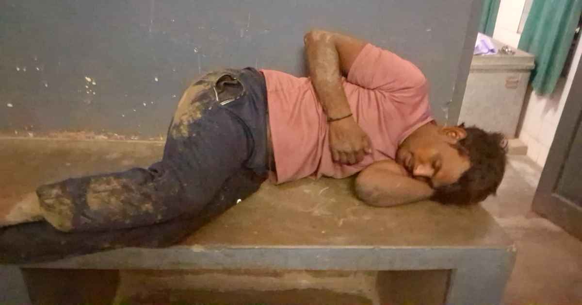 बीवी के लिए जानलेवा कदम..! पुल से युवक ने गंगा नदी में लगाई छलांग, नजारा देख चीख पड़े लोग, फिर जो हुआ…